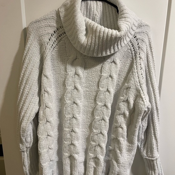 Marshall’s Medium White Sweater - Picture 1 of 3